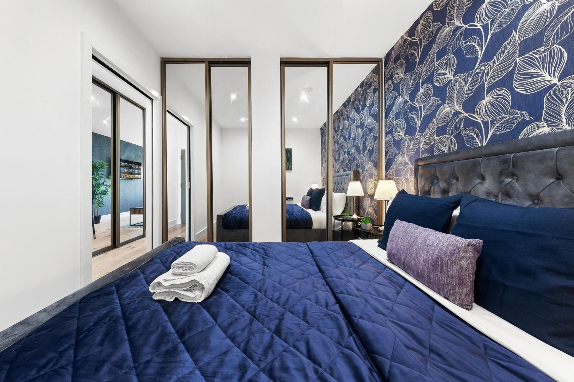 Modern One Bedroom Flat - Sleeps 5 -Near Heathrow - London Ub3 エクステリア 写真
